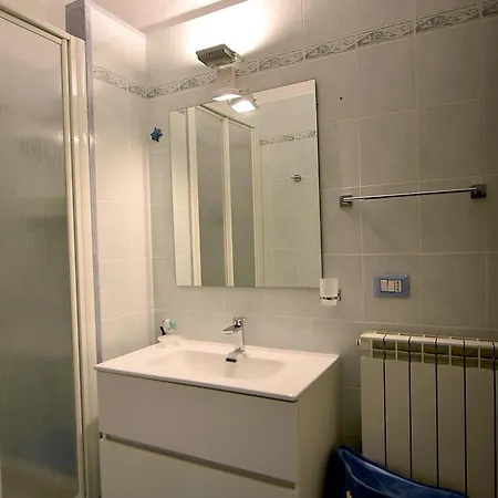 Casa Mare Pici - Garage - Spiagge A 200mt * Imperia